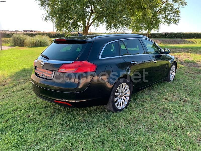 Usado Opel Insignia Sportive 160 CV (117 kW) 2011 Gris / plata Familiar
