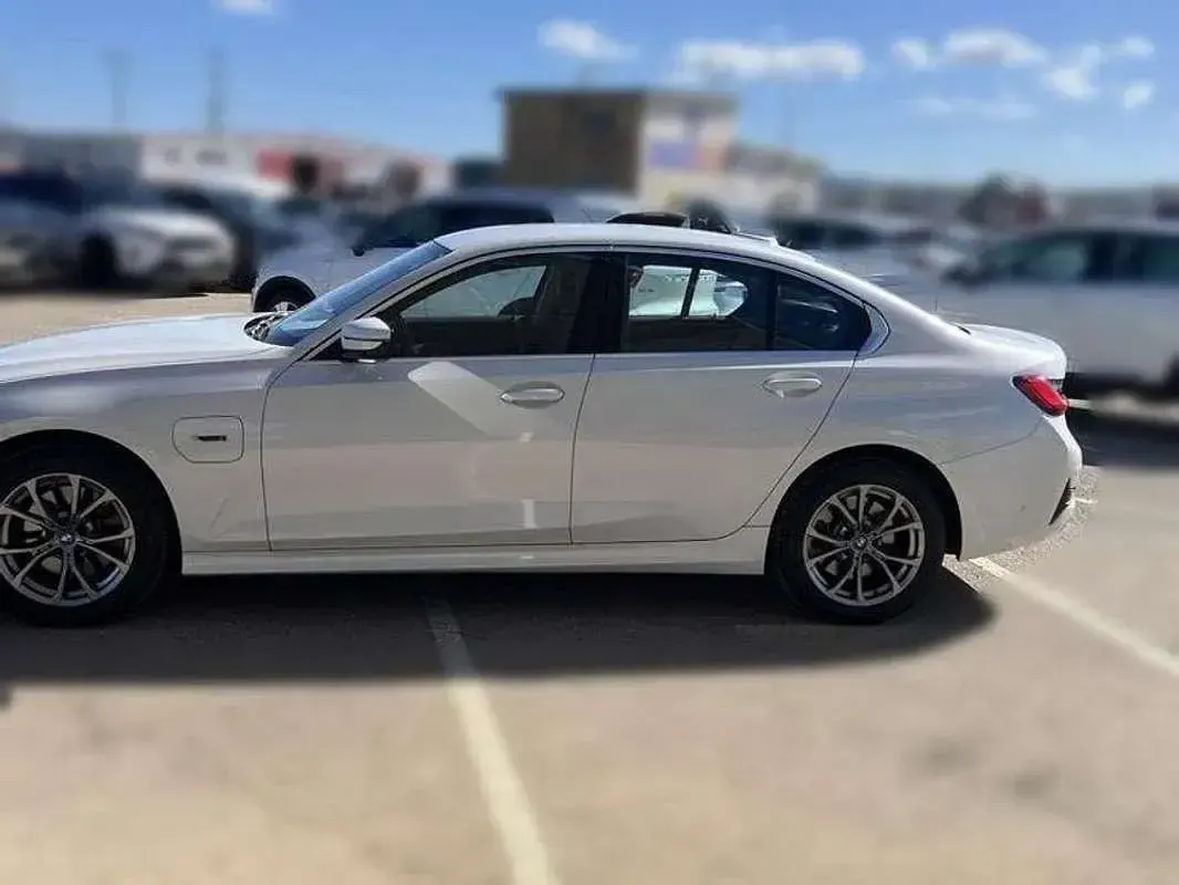 Usado BMW 320e 204 CV (150 kW) 2022 Blanco Berlina