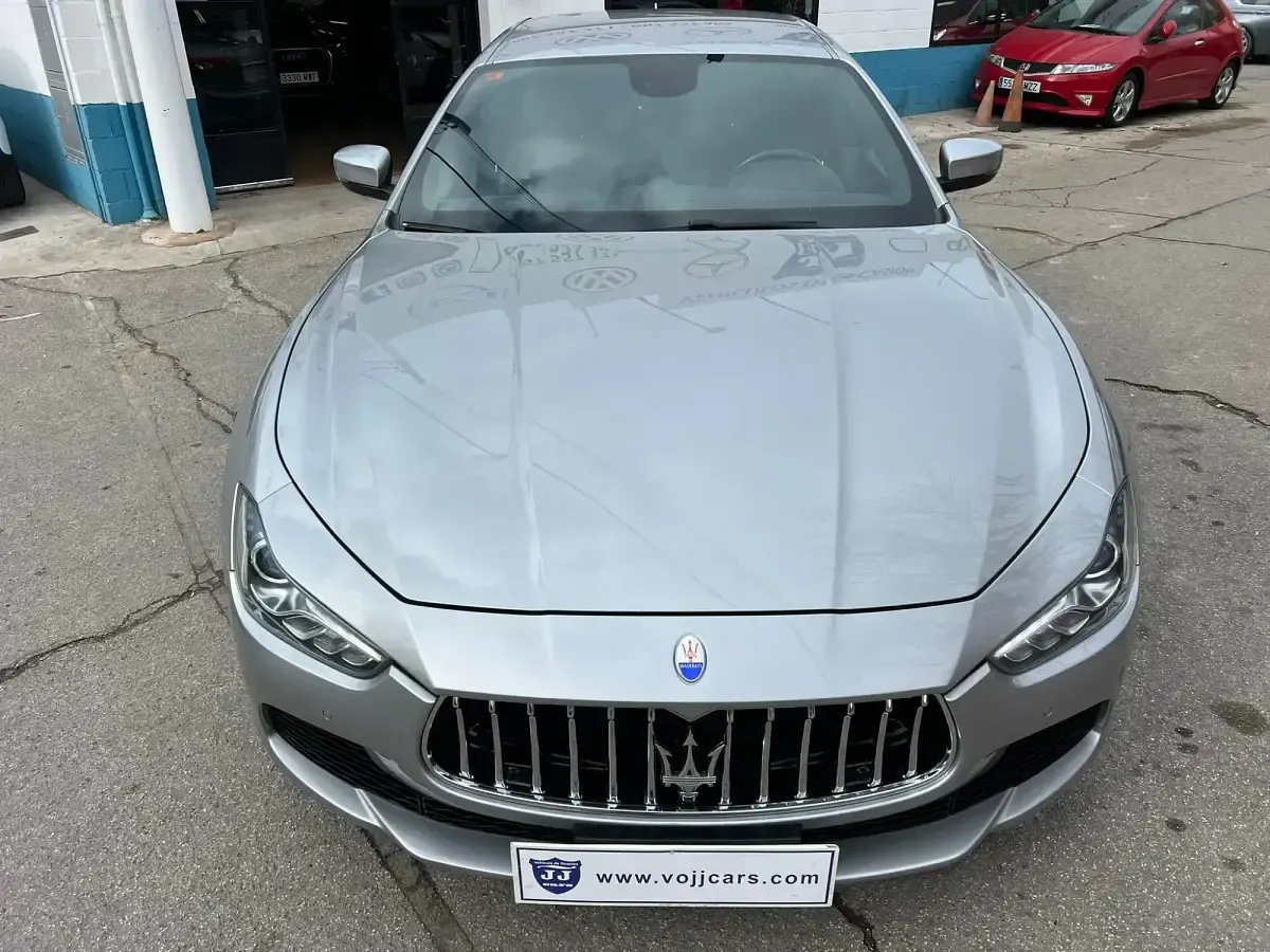 Usado Maserati Ghibli 275 CV (202 kW) 2017 Gris Berlina