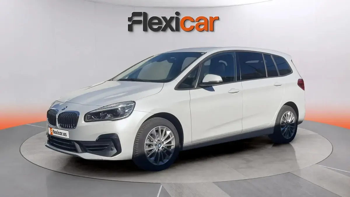 Usado BMW 216 106 CV (77 kW) 2020 Blanco Familiar