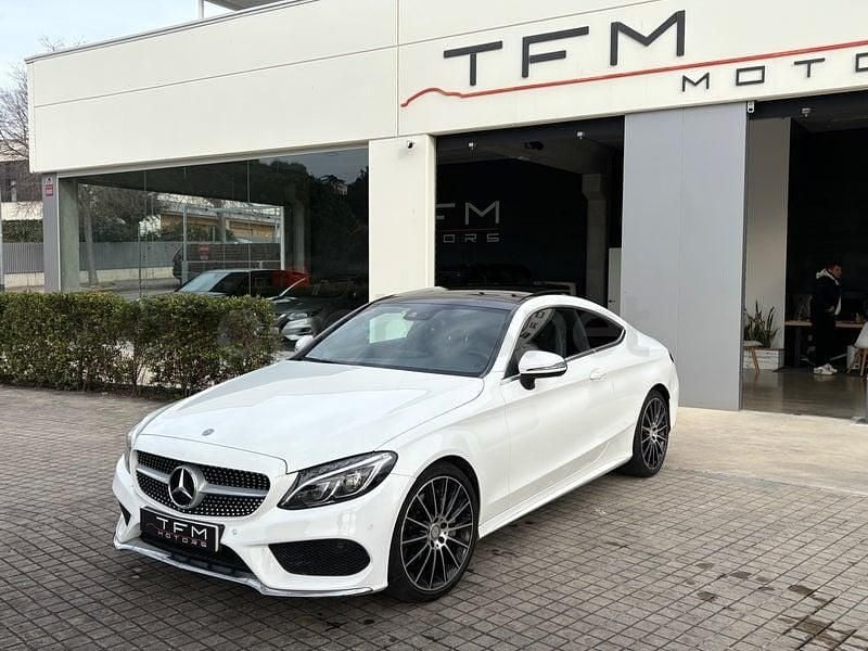 Usado Mercedes C300 AMG line 245 CV (180 kW) 2016 Blanco Coupe