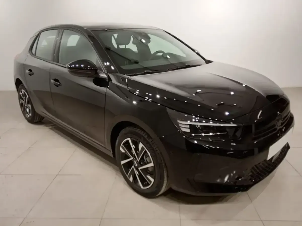 Usado Opel Corsa S 100 CV (73 kW) 2023 Negro Utilitario