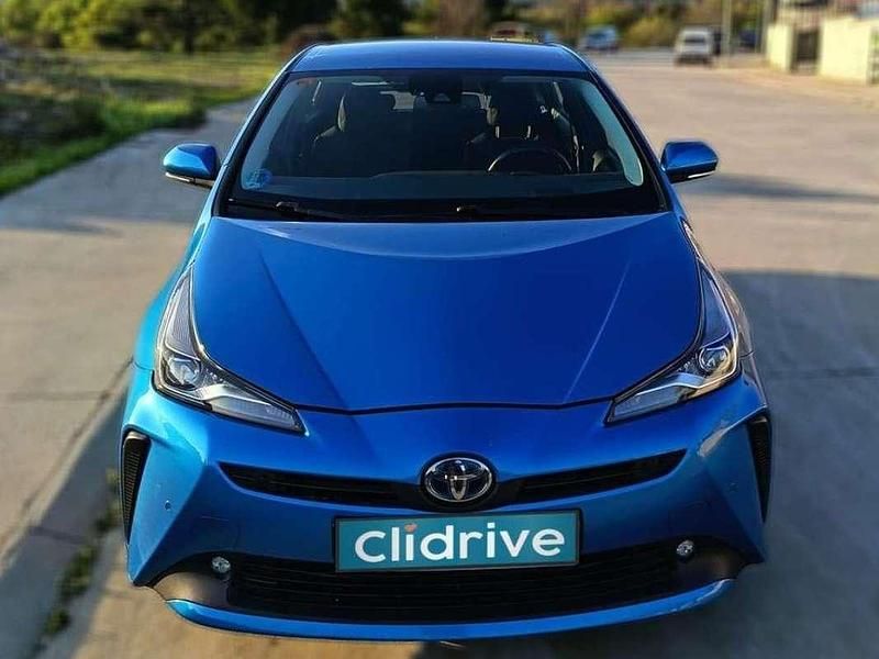 Begagnad Toyota Prius 122 HK (89 kW) 2019 Blå Halvkombi