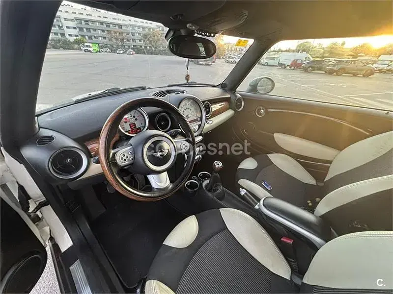 Usado Mini Cooper D 110 CV (80 kW) 2009 Beige Utilitario
