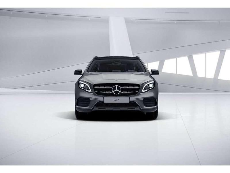Usado Mercedes GLA200 156 CV (114 kW) 2019 Gris SUV