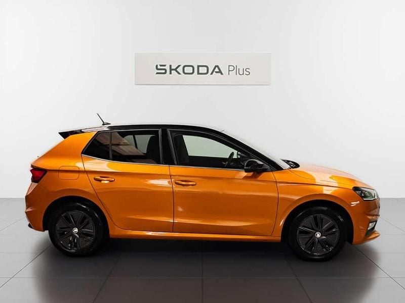 Usado Skoda Fabia Style 95 CV (69 kW) 2021 Naranja Utilitario
