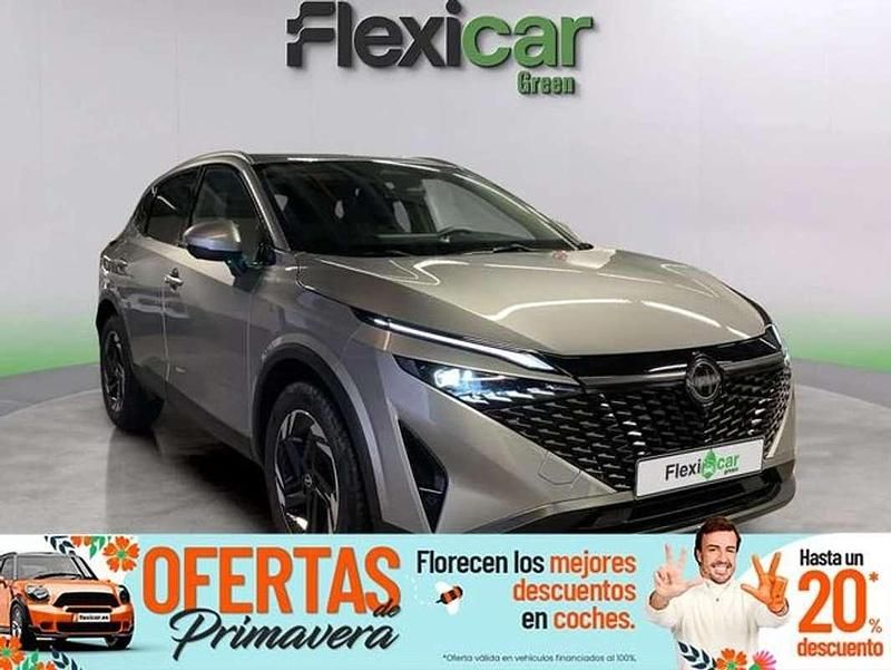Usado Nissan Qashqai N-Connecta 140 CV (102 kW) 2025 Gris SUV