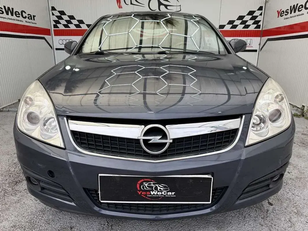 Usado Opel Vectra Essentia 120 CV (88 kW) 2007 Azul Berlina