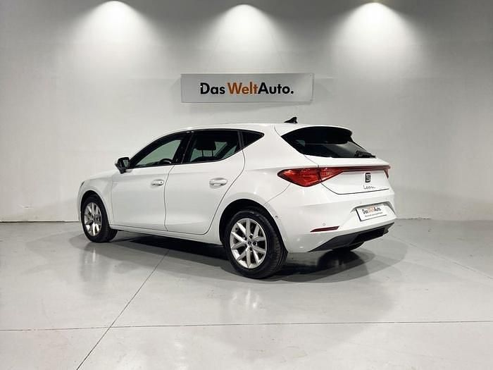 Usado Seat Leon Style 116 CV (85 kW) 2025 Blanco