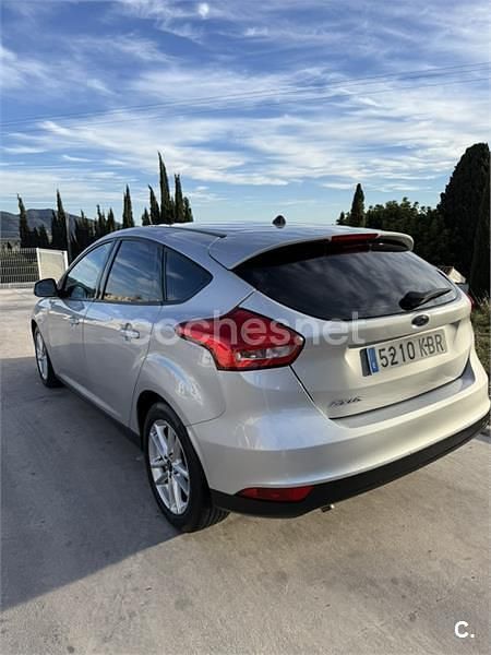 Używany Ford Focus 125 KM (91 kW) 2017 Szary Sedan/Limuzyna
