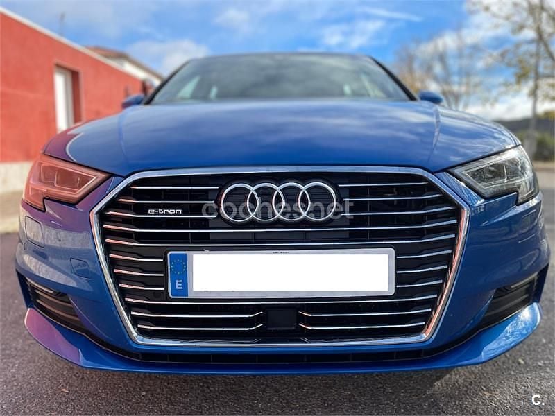 Azul Usado 2020 Audi A3 Sportback e-tron Design Berlina | 20.500 € (Buen precio) - Imagen 1/4
