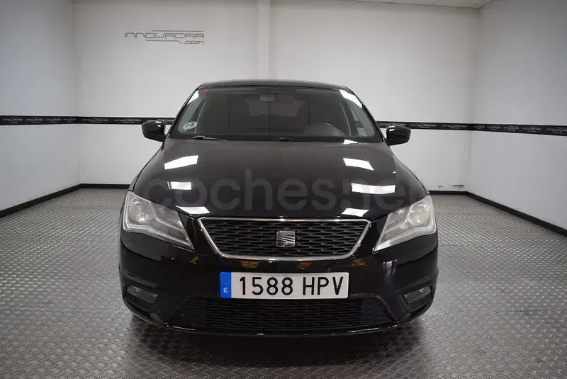 Usado Seat Toledo Reference 105 CV (77 kW) 2013 Negro Utilitario