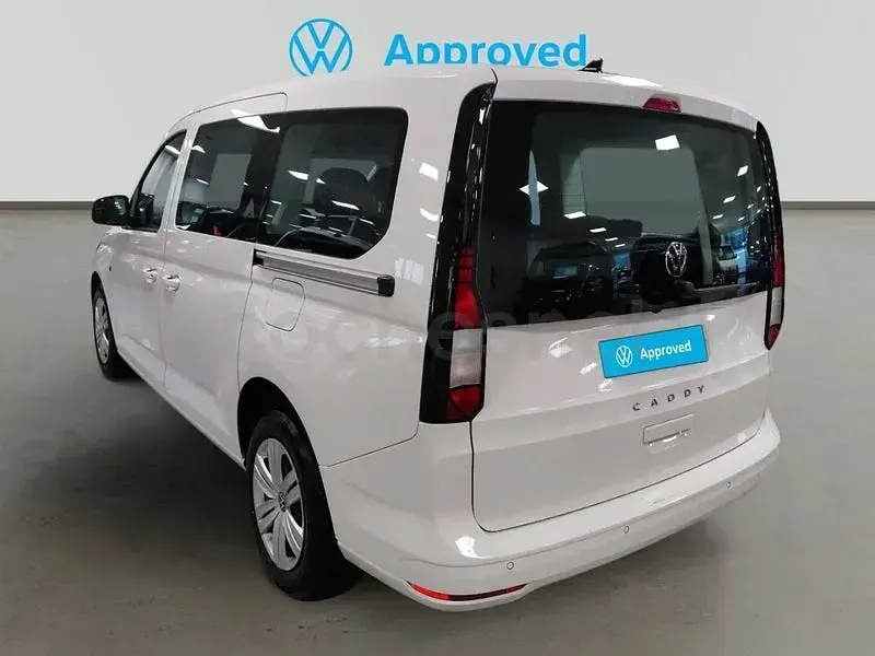 Usado VW Caddy 102 CV (75 kW) 2025 Blanco Monovolumen