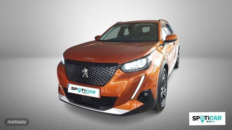 Usado Peugeot 2008 Allure 110 CV (80 kW) 2022 Naranja SUV