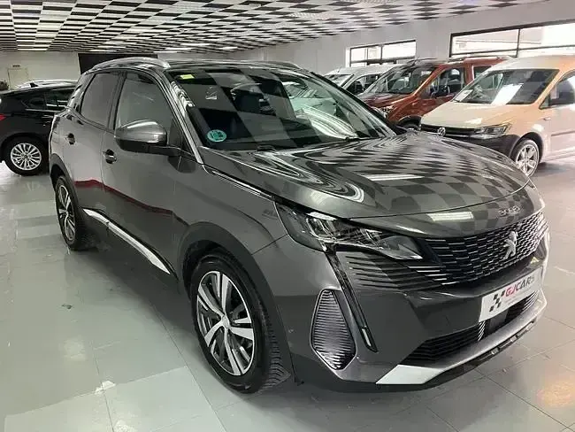 Käytetty Peugeot 3008 Allure 130 HP (95 kW) 2020 Harmaa Katumaasturi