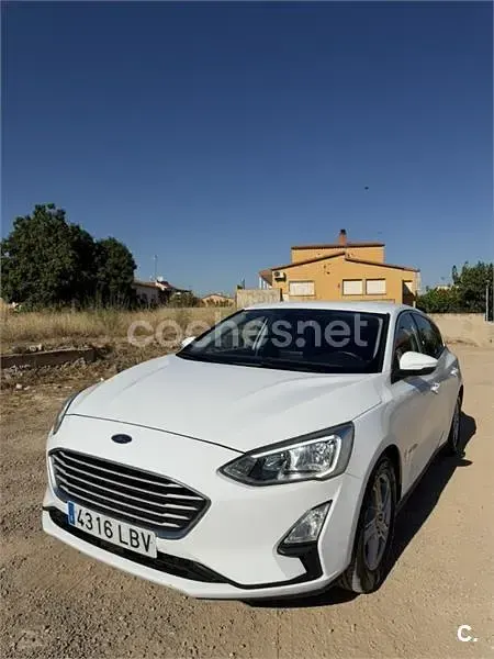 Usado Ford Focus Titanium 120 CV (88 kW) 2019 Blanco Berlina