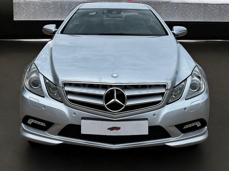 Usado Mercedes E350 Elegance 231 CV (169 kW) 2009 Gris / plata Coupe