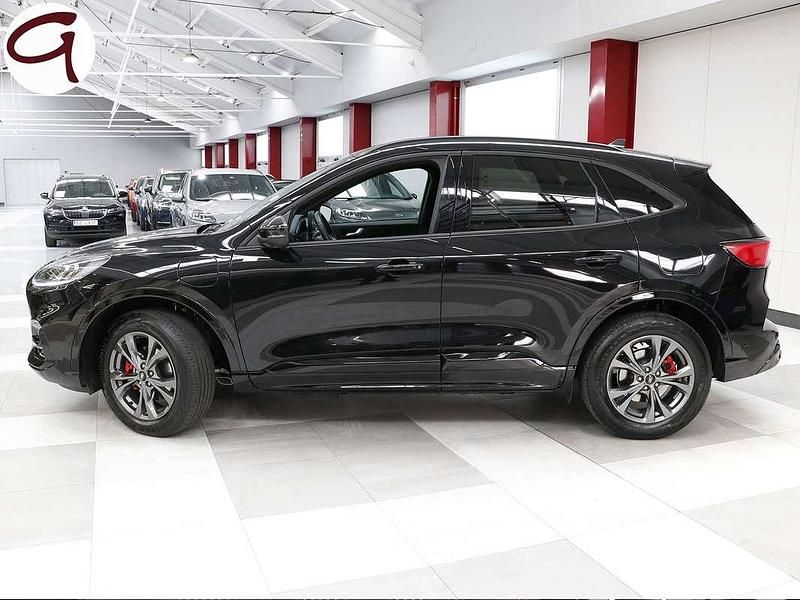 Usado Ford Kuga ST-Line 224 CV (164 kW) 2023 Negro SUV