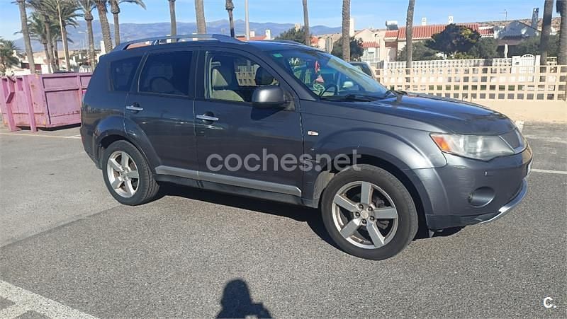 Gris / plata Usado 2007 Mitsubishi Outlander SUV | 7400 € (Precio justo) - Imagen 1/2