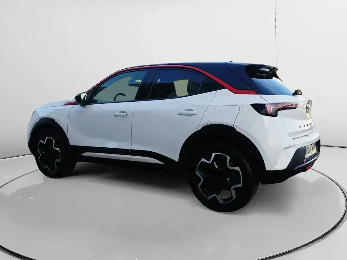 Usado Opel Mokka 136 CV (100 kW) 2023 Blanco SUV