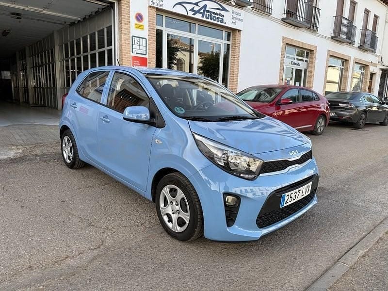Usado Kia Picanto 67 CV (49 kW) 2022 Azul Utilitario