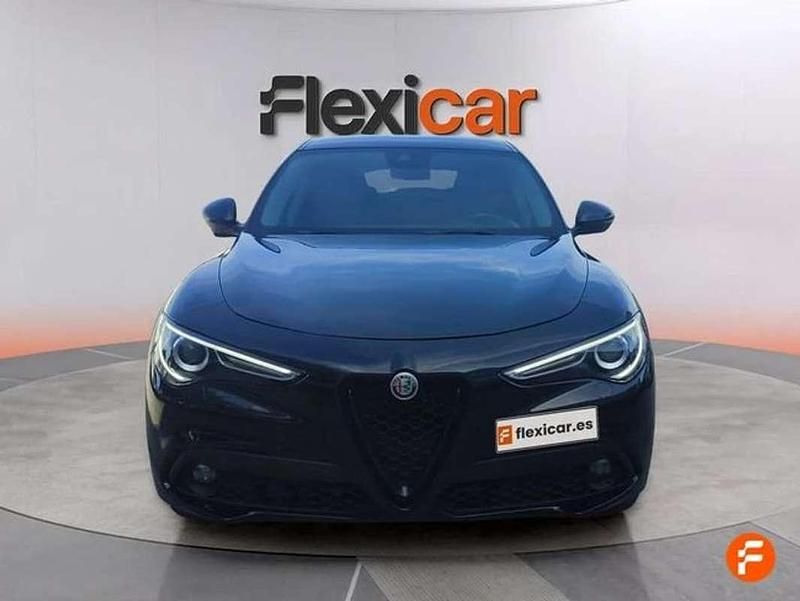 Usado Alfa Romeo Stelvio Sprint 160 CV (117 kW) 2021 Negro SUV