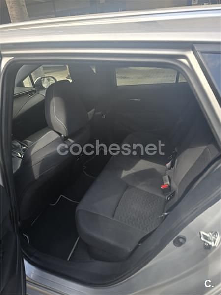 Usado Toyota Corolla Cross Style 140 CV (102 kW) 2024 Gris / plata SUV