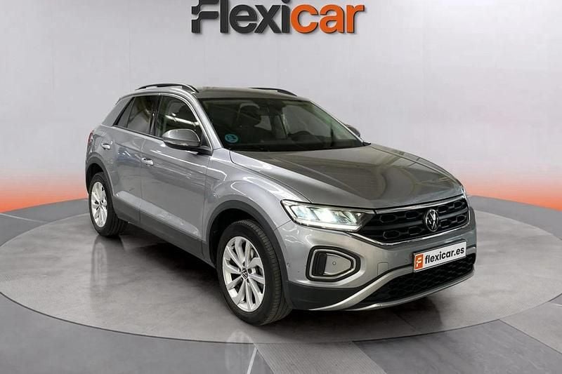 Gris Usado 2022 VW T-Roc Life SUV | 20.270 € (Buen precio) - Imagen 1/4