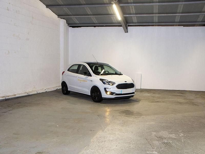 Usado Ford Ka 85 CV (62 kW) 2019 Blanco Utilitario