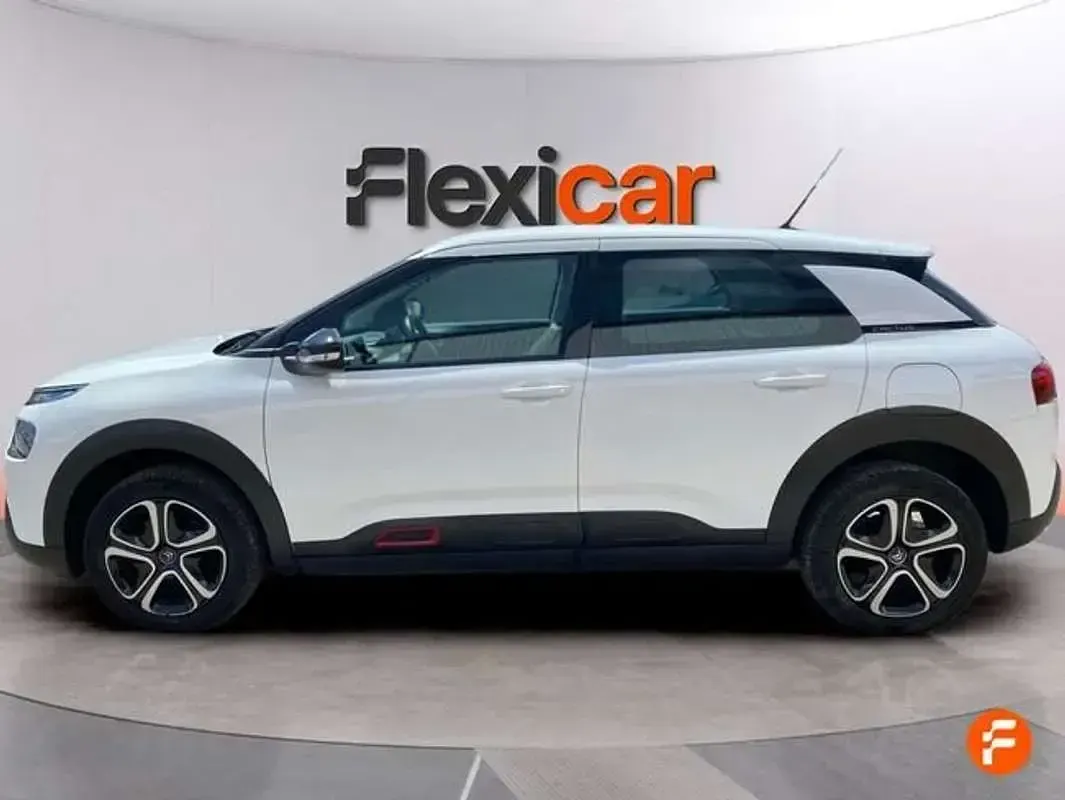 Usado Citroën C4 Cactus PureTech 110 CV (80 kW) 2020 Blanco Utilitario