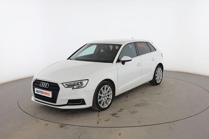 Blanco Usado 2017 Audi A3 Design Utilitario | 16.199 € (Precio justo) - Imagen 1/3