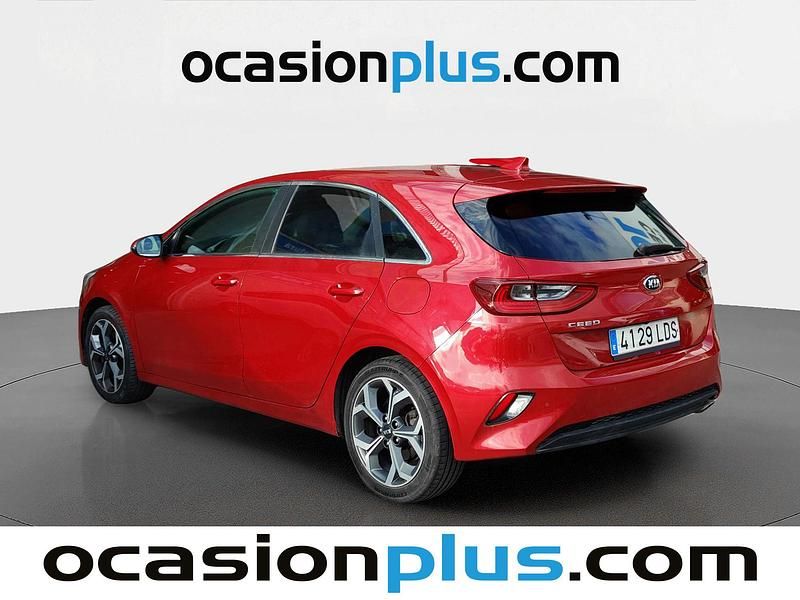 Usado Kia Ceed 140 CV (102 kW) 2020 Rojo Utilitario