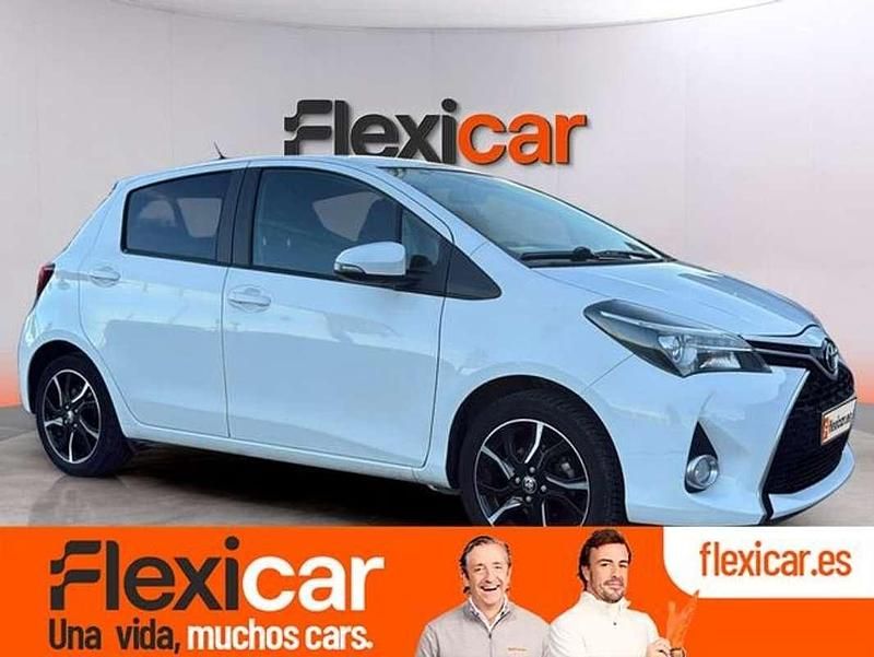Usado Toyota Yaris Active 99 CV (72 kW) 2016 Blanco Utilitario