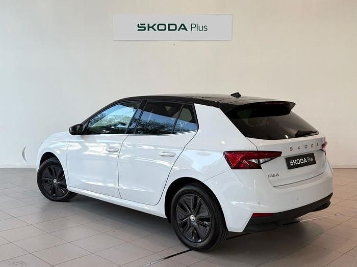 Blanco Nuevo 2025 Skoda Fabia Selection | 21.990 € (Un poco caro) - Imagen 1/4