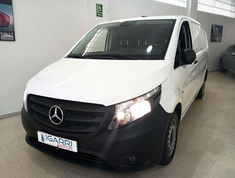 Usado Mercedes Vito 102 CV (75 kW) 2021 Blanco Van