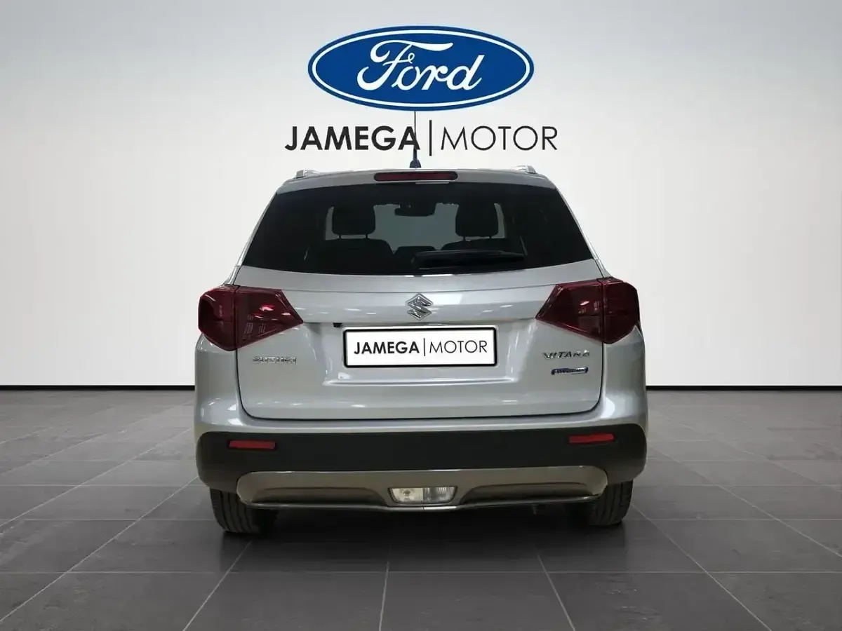 Usado Suzuki Vitara 129 CV (94 kW) 2023 Gris SUV