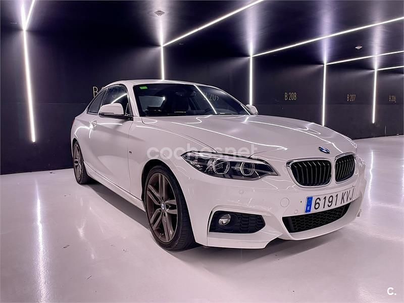 Blanco Usado 2019 BMW 220 Coupe | 29.300 € (Un poco caro) - Imagen 1/4