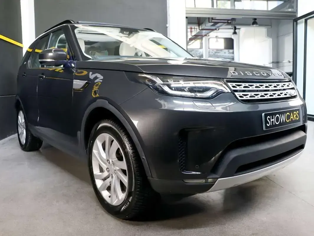 Usado Land Rover Discovery HSE 306 CV (225 kW) 2021 Gris SUV