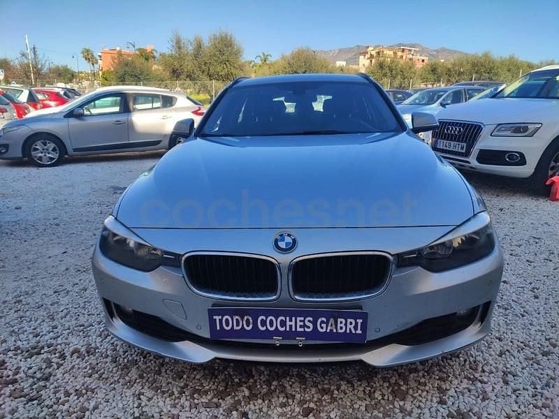 Usado BMW 318 143 CV (105 kW) 2014 Gris / plata Familiar
