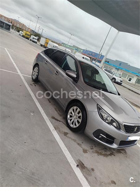 Gris / plata Usado 2019 Peugeot 308 SW Business-Line Familiar | 10.500 € (Precio justo) - Imagen 1/4