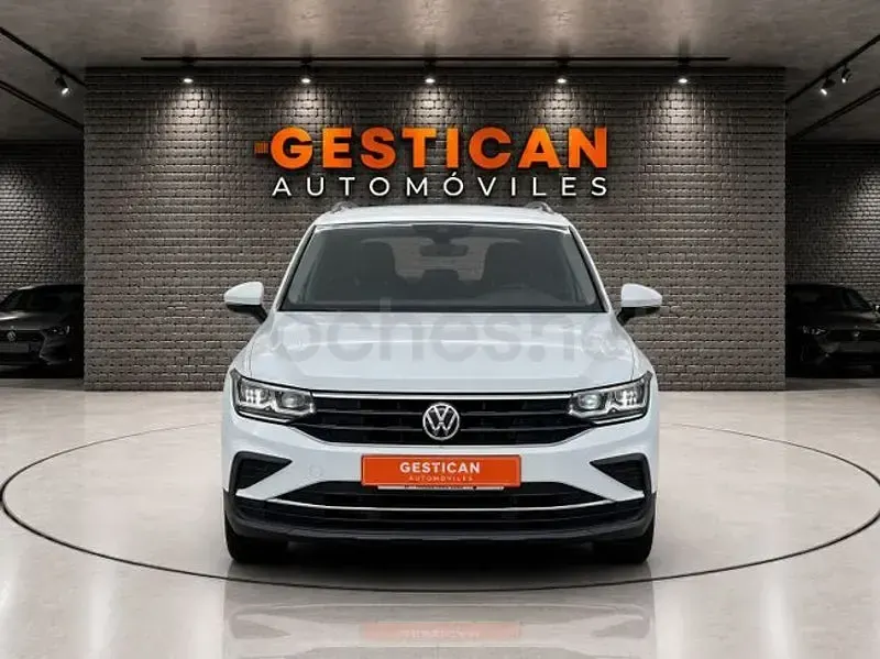 Usado VW Tiguan Life 245 CV (180 kW) 2023 Blanco SUV