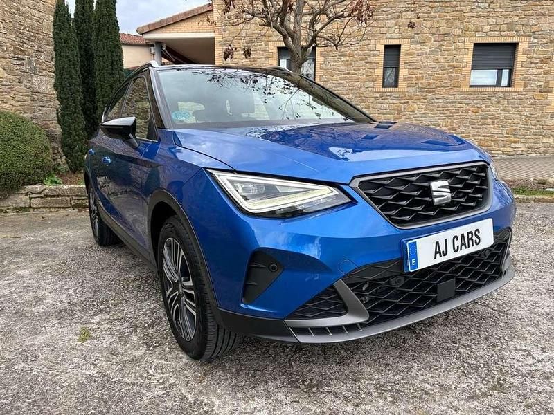 Usado Seat Arona FR 116 CV (85 kW) 2025 Azul SUV