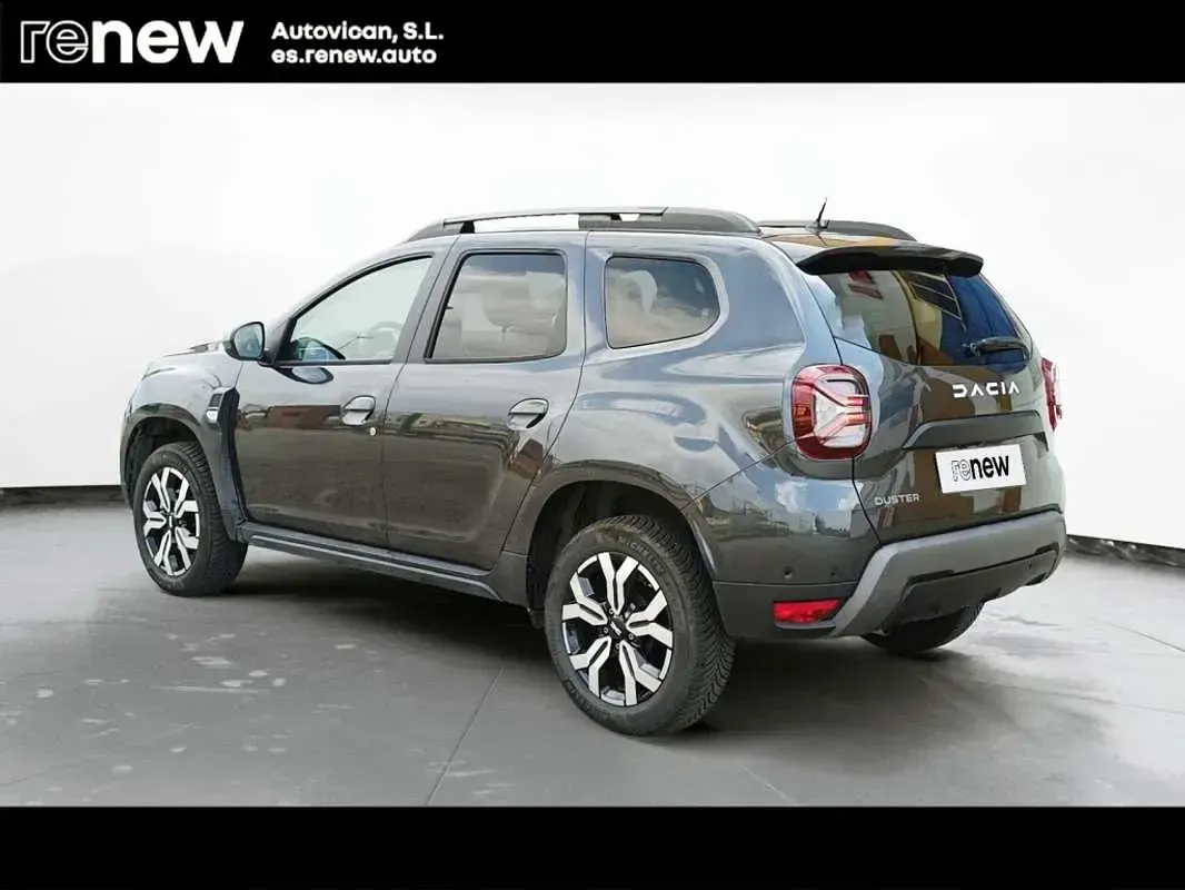 Usado Dacia Duster Journey 101 CV (74 kW) 2023 Gris SUV