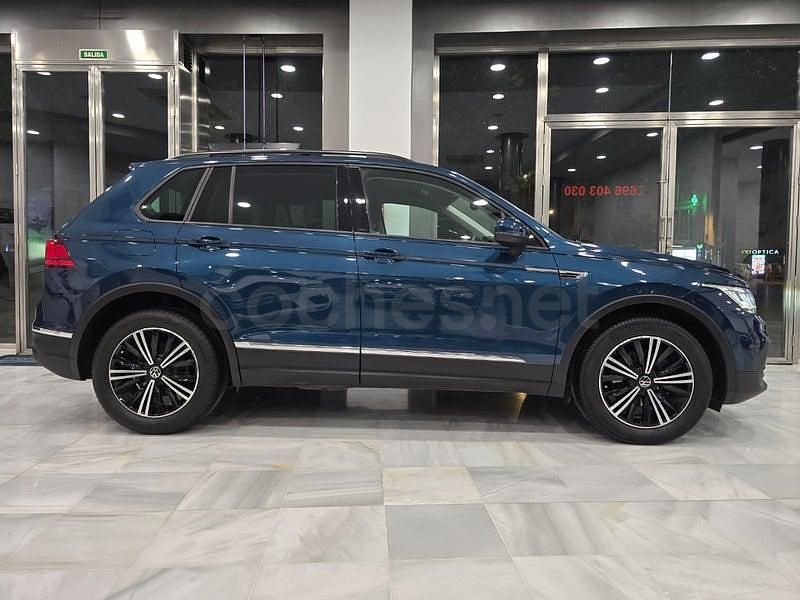 Usado VW Tiguan Life 150 CV (110 kW) 2021 Azul SUV