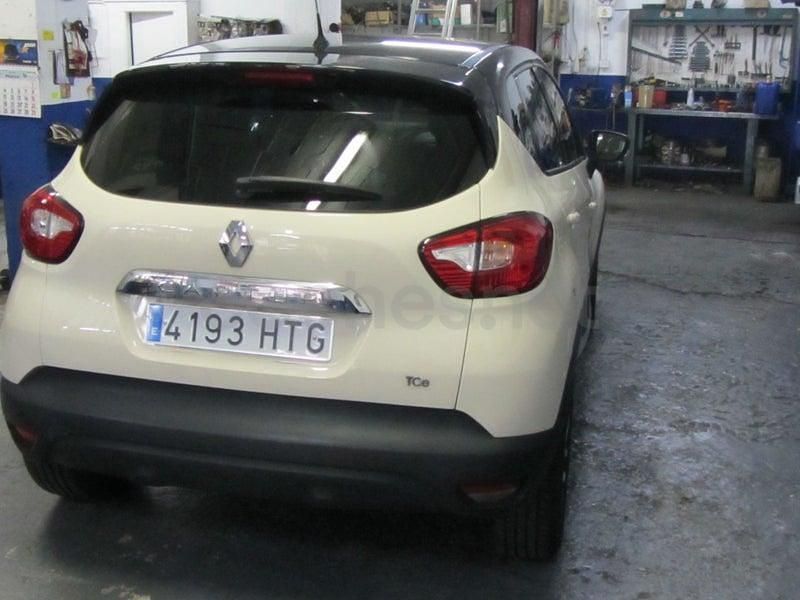Usado Renault Captur Zen 90 CV (66 kW) 2013 Beige SUV