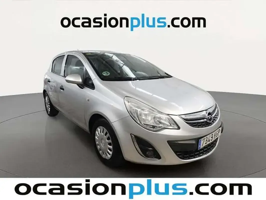 Usado Opel Corsa Essentia 86 CV (63 kW) 2011 Plateado Utilitario