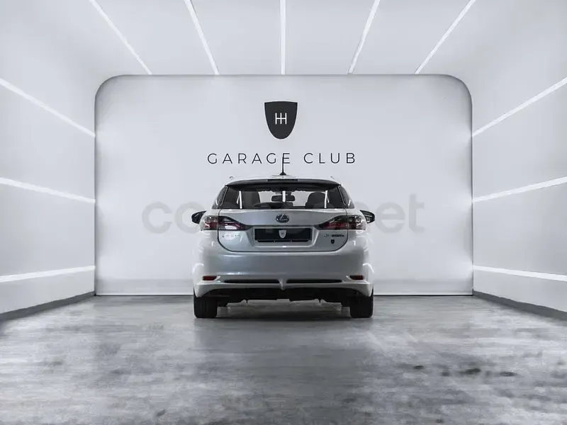 Usado Lexus CT200h Executive Line 136 CV (100 kW) 2013 Blanco Berlina