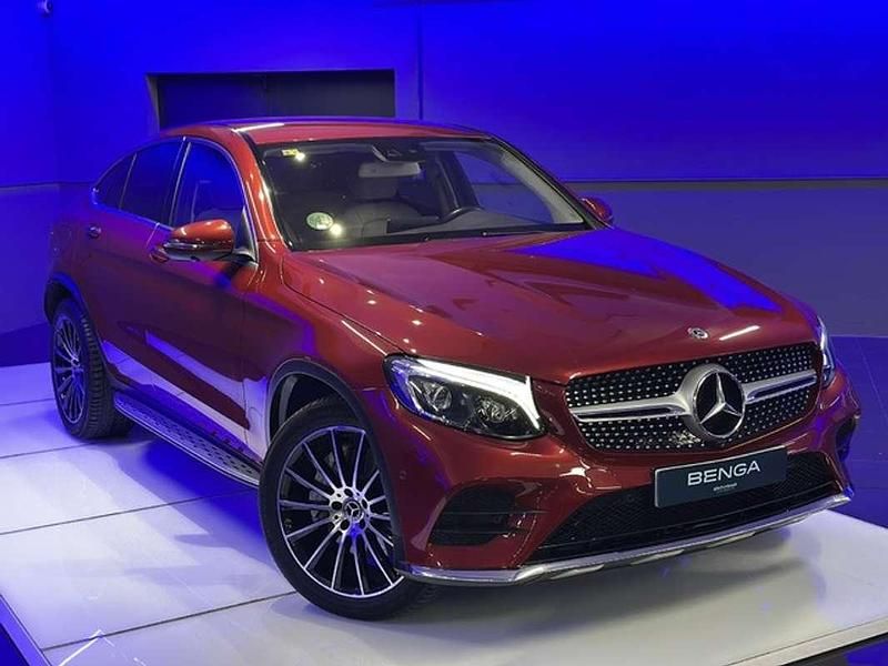 Usado Mercedes GLC250 204 CV (150 kW) 2018 Rojo Coupe