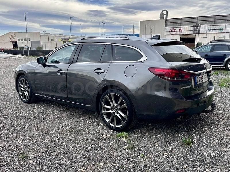 Usado Mazda 6 Luxury 150 CV (110 kW) 2017 Gris / plata Familiar