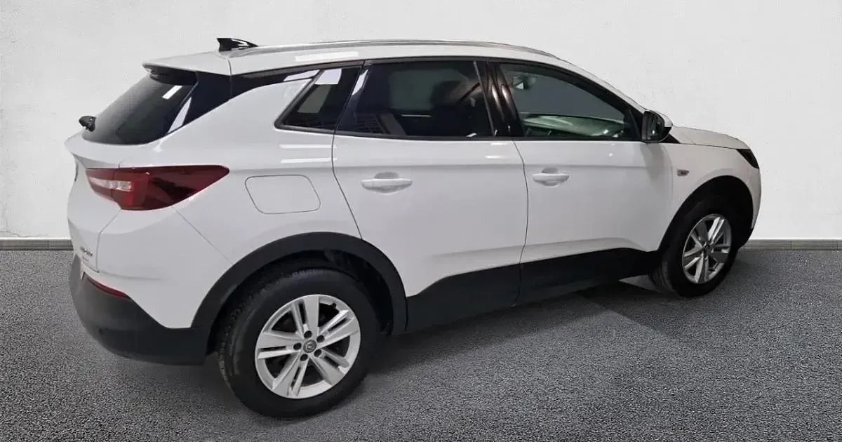 Usado Opel Grandland X Selective 130 CV (95 kW) 2017 SUV